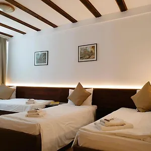 https://confort-inn.bucharesthotelsnow.com
